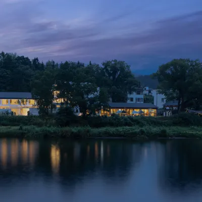 Mingxun·ZaiShanYe Hotels near Rape Flower Sea in Upper and Lower Xiaoqi Villages