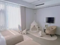 Moyunge Homestay (Sanqingshan Gangshou Cableway) - balcony