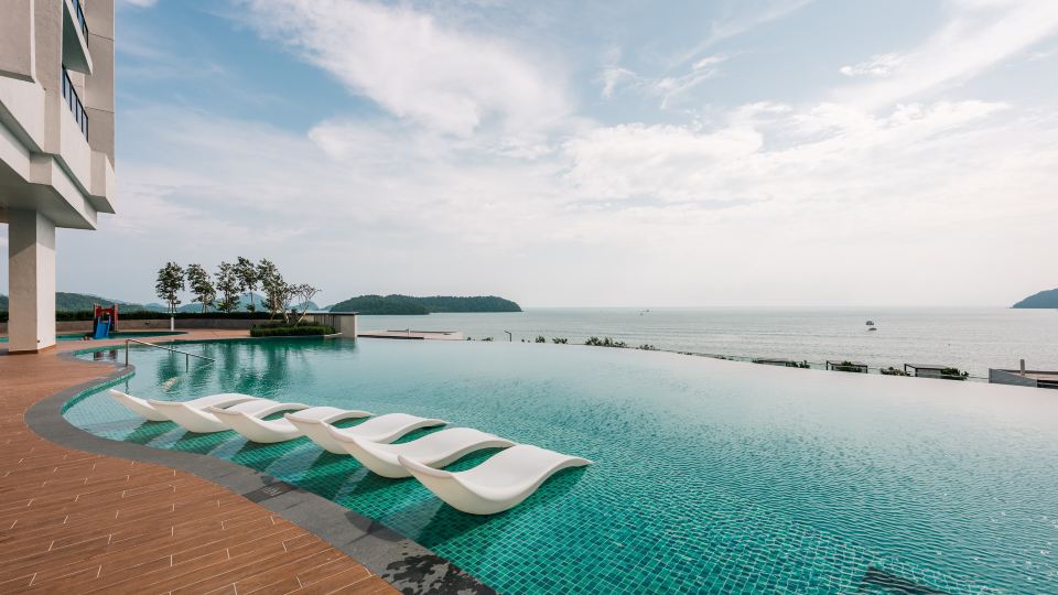 Assana Cenang Seaview Suites by Oakville