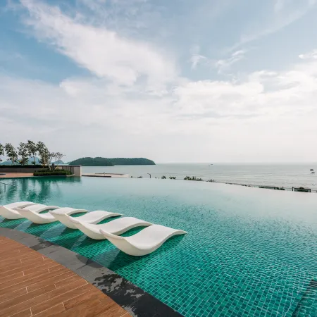 Assana Cenang Seaview Suites by Oakville