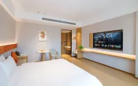 Interstate Honghu Hotel - 3-Star