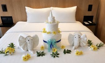 March Hotel & Suite Riverside