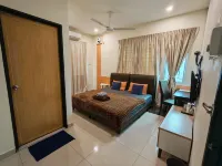 The Blue Guest House, WiFi, Free Parking, Aulong - โฮมสเตย์