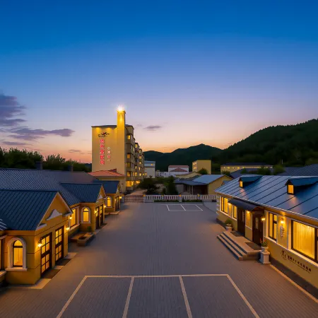 Hengdaohezi Jingranli Homestay (Oil Painting Village)