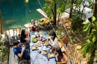 YesHue Eco Waterfall Retreat - جاكوزي