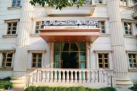 DEMBA Dengba Youth Hotel (Hongbaoshi Road Subway Station) Hotels in Hongqiao District