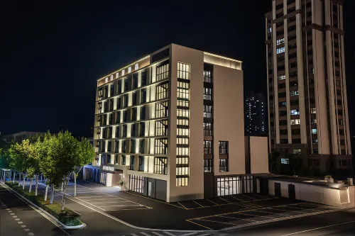 Lianyungang Holiday Beauty Hotel - 2-Star
