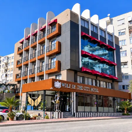 Wolf of the City Hotel & Spa