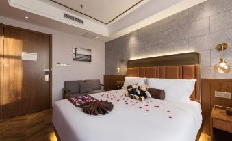 James Joyce Coffetel ((Daxing Beijing NewAirport Huangcun West StreetSubway Station Branch)