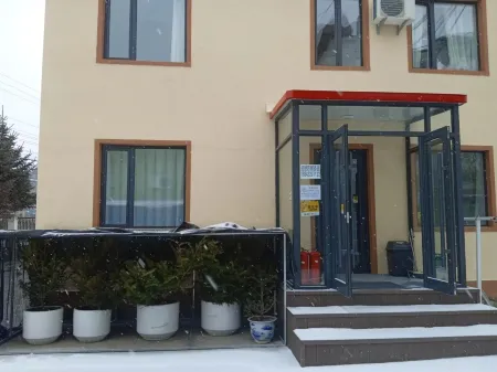 Luming Inn Отели рядом с достопримечательностью «Longshan Korean Folk Village»