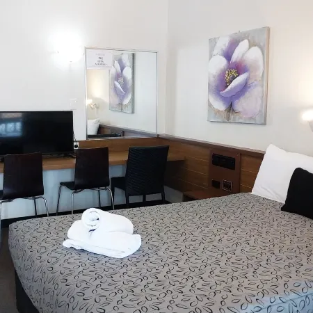 Miners Lodge Motor Inn