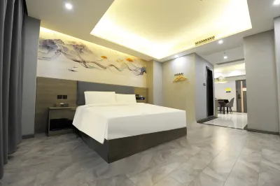 Lengshuijiang City Home Hotel (Wansheng Yudu Square) Hotels near Xiangxiang Roasted Seeds And Nuts Store