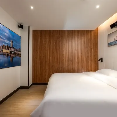 Tenwood Hotel (Beijing Road Pedestrian Street) Hotels near Beijing Road Pedestrian Street