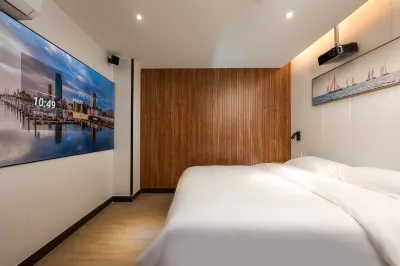 Tenwood Hotel (Beijing Road Pedestrian Street) Hotels near Temple of the Five Immortals (Wuxian Guan)