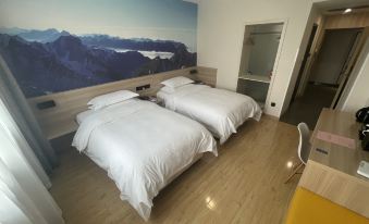 Guomao Boutique Hotel