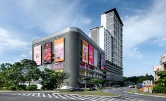 FOX Lite Hotel DPulze Cyberjaya 썸네일 이미지