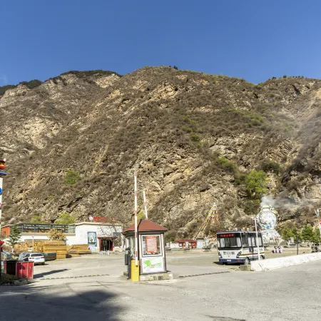 Qiannian Shengdi Hotel