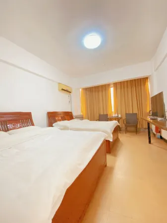 Lechang Youth Hostel Отели рядом с достопримечательностью «Golden Rooster Ridge»