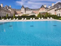 Dream Castle Marne La Vallée - Rooftop Pools