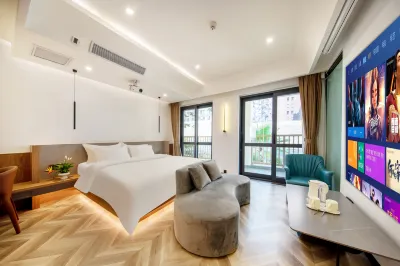 Yueyun Shanghe Hotel (Bohai Tea King Night Market) Hotels near Jinglongzongfu Temple