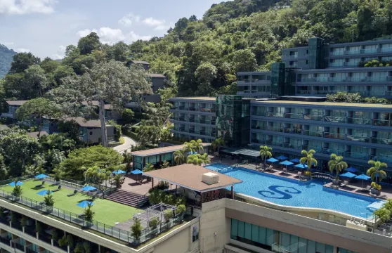 普吉感官度假村和泳池別墅