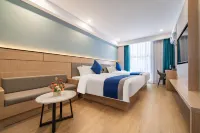 Boman Hotel (Zhuji High-speed Railway Station Baolong Plaza)