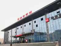 坤逸·精品飯店（西安阿房宮南地鐵站赳赳大秦劇院店） 王寺附近的飯店