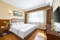 Taoyuan Holiday Hotel (Harbin Zhongyang Street) - romantis