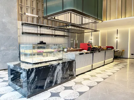 voco Changzhou Fudu Отели рядом с достопримечательностью «China Dinosaur Land»