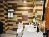 Wisdom Bridge Hotel Hotel di Fuyun