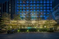 DIOTEL Hotel - parkir