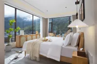 Mushan Yingxue Holiday Bieyuan (Siguniangshan Changpinggou Scenic Area) Hotels in Xiaojin County