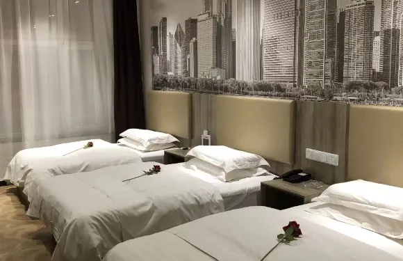 如家華驛酒店（白山市靖宇縣礦泉南路店）