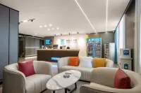 i Electronic Sports Hotel (Wuzhi Jinniu Market)
