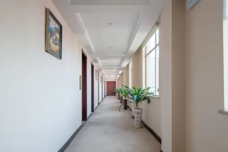 Dachen Hotel Отели рядом с достопримечательностью «Shude Mountain Villa»