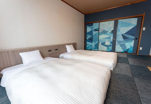 카메노이 호텔 구사쓰 유바타케의 로비 전경