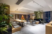 Dream Pillow Hotel (Wuyi Square Branch)