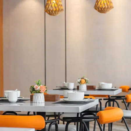Borrman Hotel (Huanggang Wuxue Kanjiang Avenue)