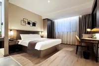 Homeinn Plus Hotel (Hohhot Railway Station) Hotels near Huhehaote Railway Station