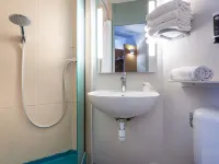 B&B Hotel Chartres le Coudray Hotels in Le Coudray