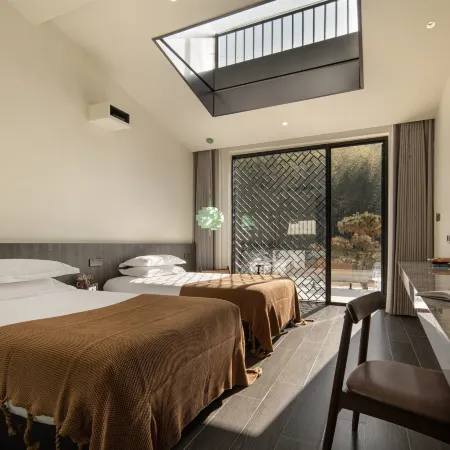 Fuyao Wild Luxury · Designer Pool Resort