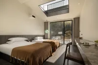 Fuyao Wild Luxury · Designer Pool Resort