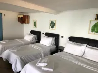 Seaside Travellers Inn Hotels in Papar