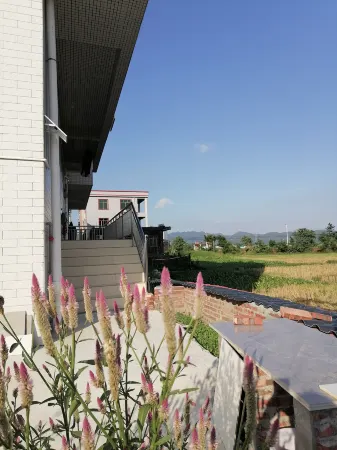 Tiantian Homestay Отели рядом с достопримечательностью «Southeast Asian Folklore Garden of Overseas Chinese»