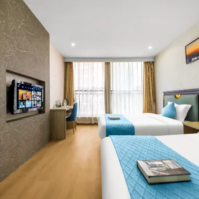 Yanghang Jinding Hotel (Chongqing Changshou Passenger Terminal ) Hotels near Chongqing Changshou People's Hospital
