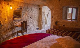 Ottoman Cave Junior