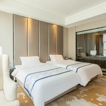 Days Inn by Wyndham Business Place Goldwin Yantai