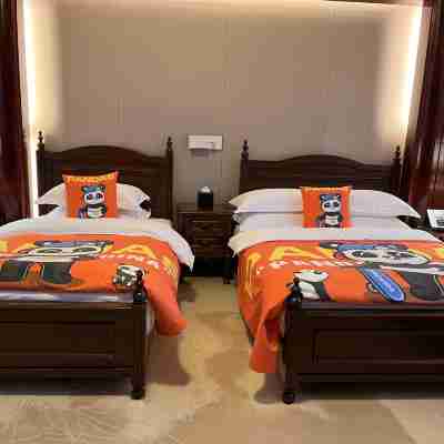 Jiyang Lake Hotel Rooms