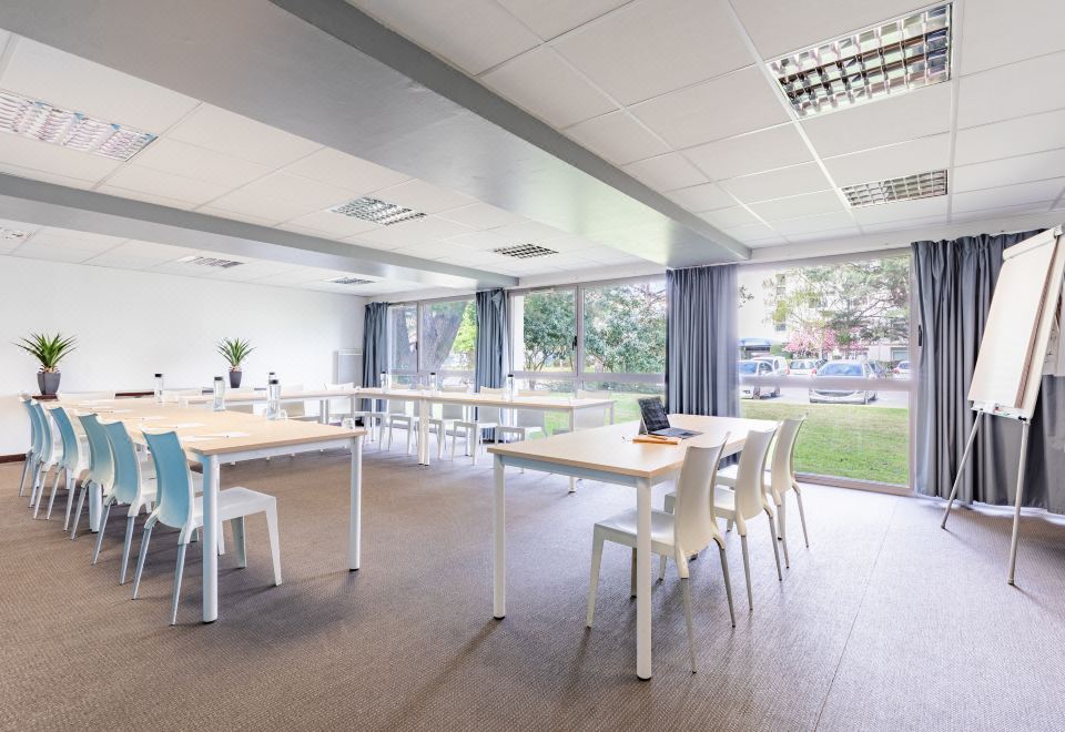 Appart’City Nantes CarquefouOver view