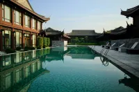 Yangzhou Seclusive Life Hot Spring Resort - Romantic